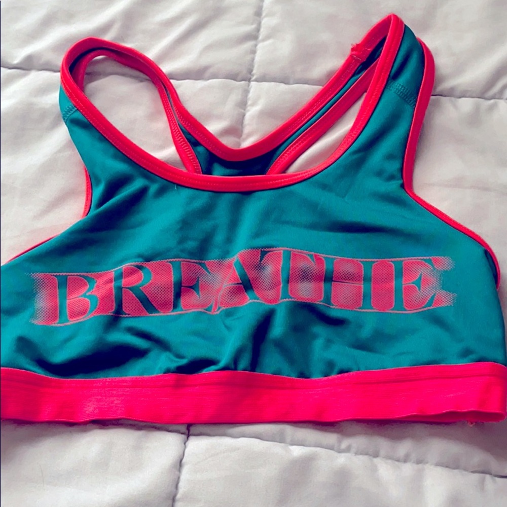 Just breathe Sports bra